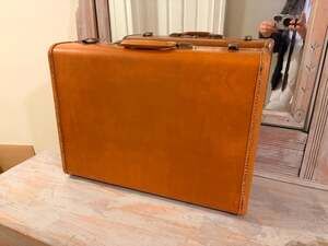 Vintage Samsonite Shwayder Bros. Saddle Tan Hardshell Suitcase Style 4632